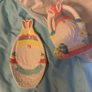 Gnome napkin holder & matching ladle holder.